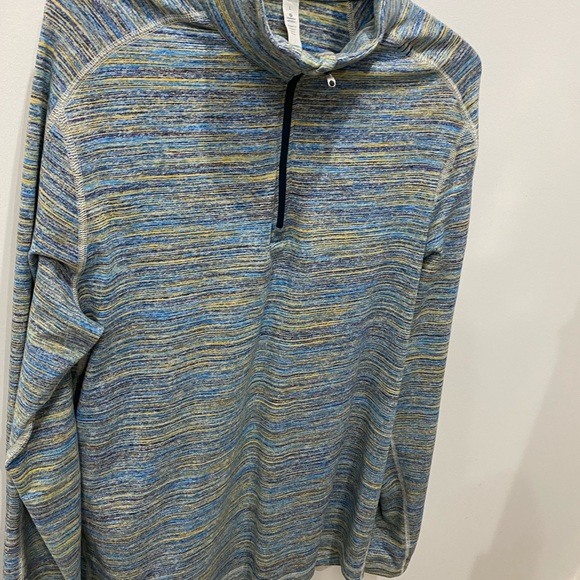 Lululemon men’s top - Picture 7 of 7